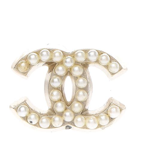 chanel pearl brooch price.